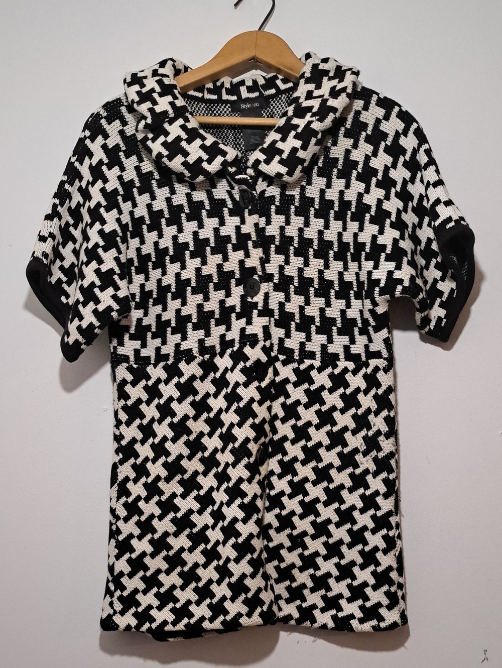 Style & Co. Black and White Houndstooth Short Sleeve Knit Cardigan
